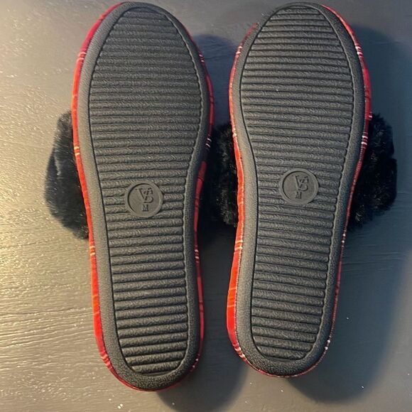 Ladies Victoria's Secret Satin/Fur Plaid Slippers - NWOT - Picture 3 of 6